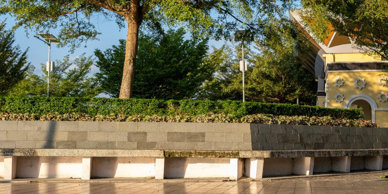 Concrete Seating in Collingwood, Ontario
